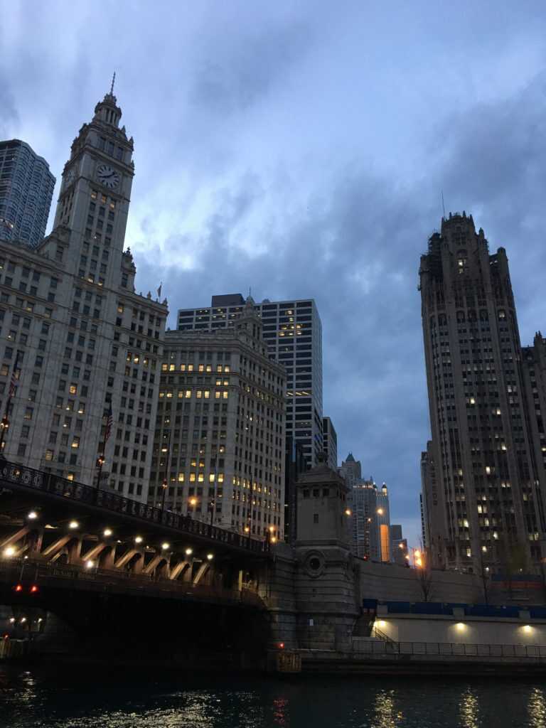 Chicago river architectural boat tour